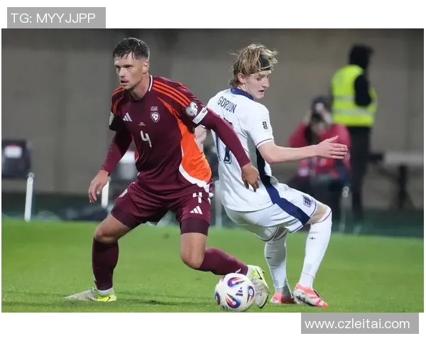 21世纪最伟大的足球球星：他们如何改变了现代足球的格局与历史